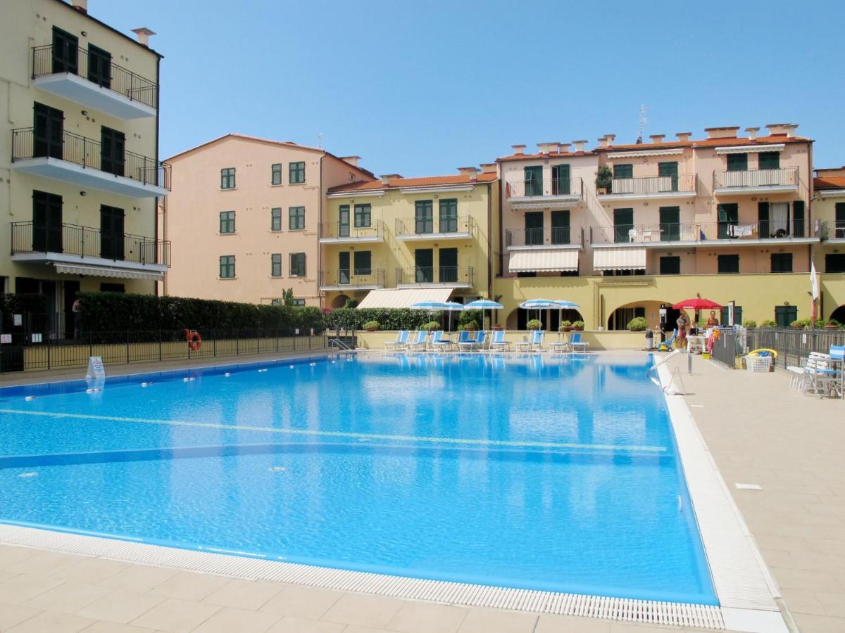 Appartamento Locazione Turistica Cala Azzurra - IMP312 Imperia Esterno foto