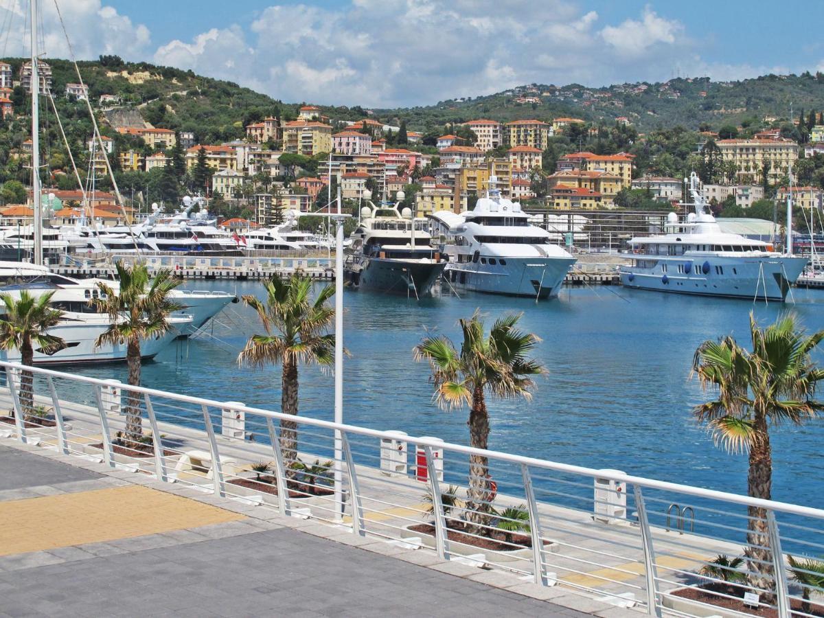 Appartamento Locazione Turistica Cala Azzurra - IMP312 Imperia Esterno foto